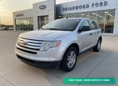 Ingot Silver Metallic 2010 Ford Edge SE