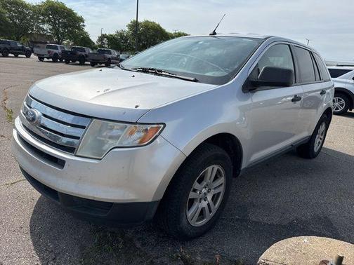 Ingot Silver Metallic 2010 Ford Edge SE