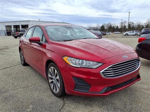 2020 Ford Fusion SE