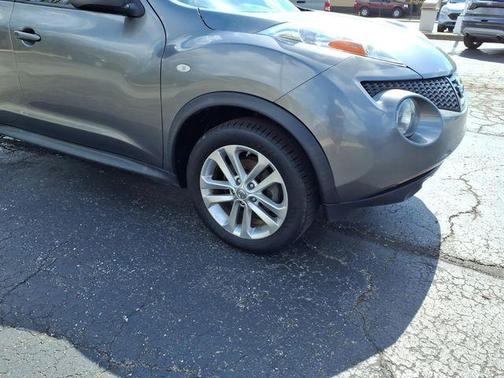 Gun Metallic 2012 Nissan Juke SL
