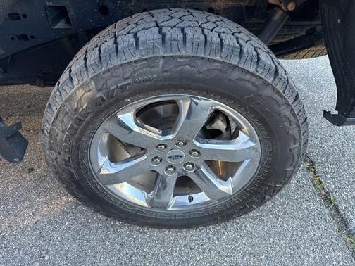 AGATE BLACK METALLIC 2023 Ford F-150 XLT