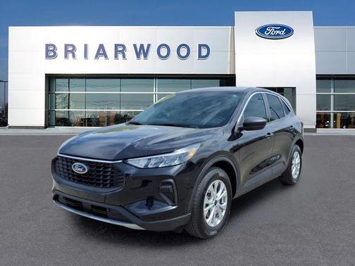 Black Metallic 2023 Ford Escape Active