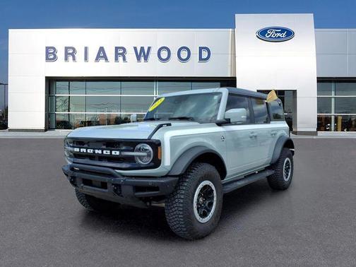 Cactus Green / Gray 2023 Ford Bronco Outer Banks
