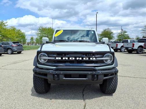 Cactus Green / Gray 2023 Ford Bronco Outer Banks