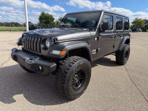 Granite Crystal Clearcoat Metallic 2018 Jeep Wrangler Unlimited Sport