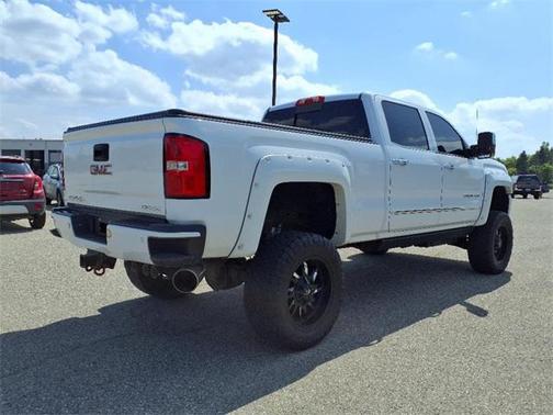 2015 GMC Sierra 2500 Denali