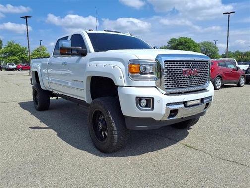 2015 GMC Sierra 2500 Denali