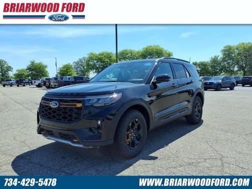 Agate Black Metallic 2026 Ford Explorer Tremor