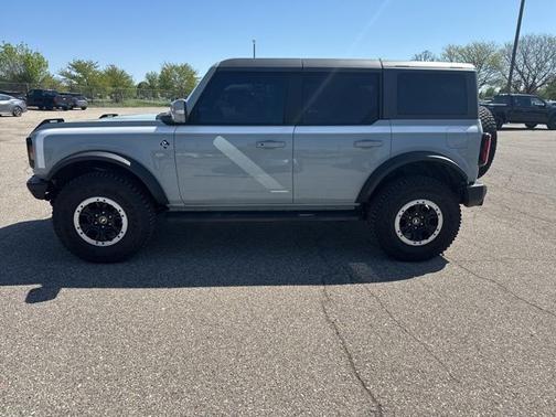 CACTUS GRAY 2023 Ford Bronco OUTER BANKS
