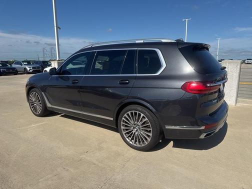2022 BMW X7 xDrive40i