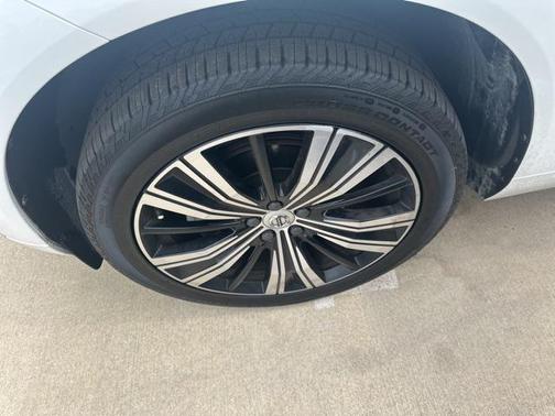 2022 Volvo XC60 B5 Inscription