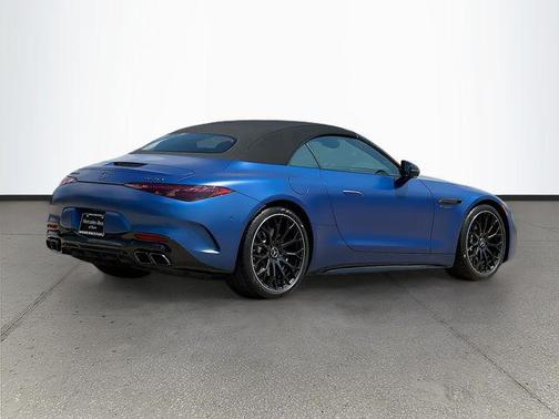MANUFAKTUR Starling Blue Magno 2024 Mercedes-Benz AMG SL 63 Base