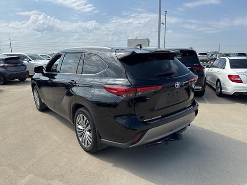 2023 Toyota Highlander Hybrid Limited