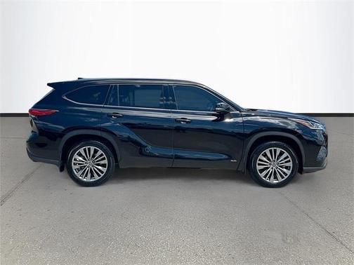 2023 Toyota Highlander Hybrid Limited