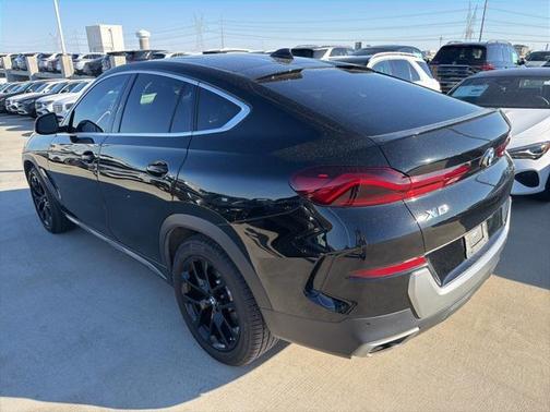 2022 BMW X6 xDrive40i