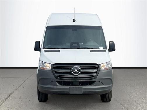 2025 Mercedes-Benz Sprinter 2500 Standard Roof