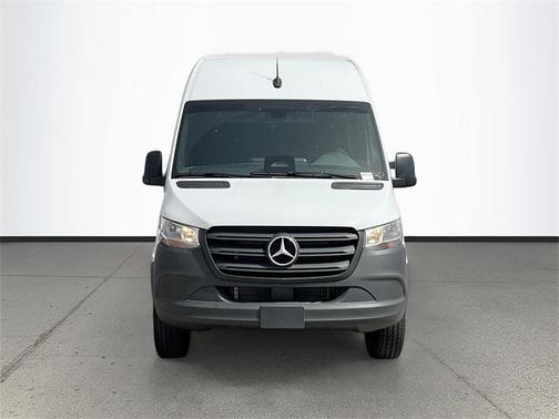 2025 Mercedes-Benz Sprinter 2500 Standard Roof
