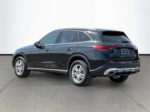 2025 Mercedes-Benz GLC 300 Base