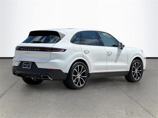 2024 Porsche Cayenne Base