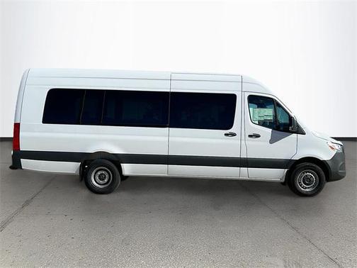 2024 Mercedes-Benz Sprinter 3500 Cargo 170 WB
