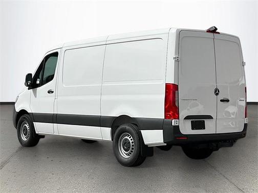 2025 Mercedes-Benz Sprinter 2500 Standard Roof