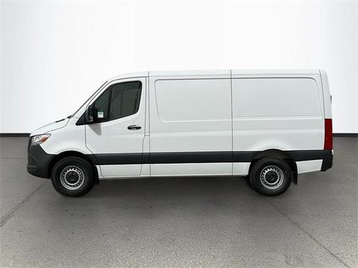 2025 Mercedes-Benz Sprinter 2500 Standard Roof