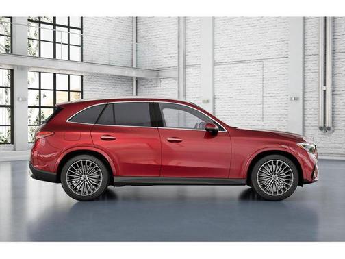 MANUFAKTUR Patagonia Red Metallic 2026 Mercedes-Benz GLC 300 Base