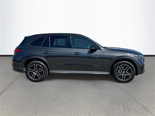 2025 Mercedes-Benz GLC 300 Base