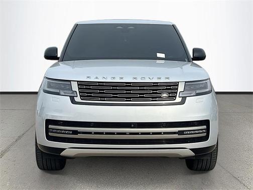 2025 Land Rover Range Rover P400 SE