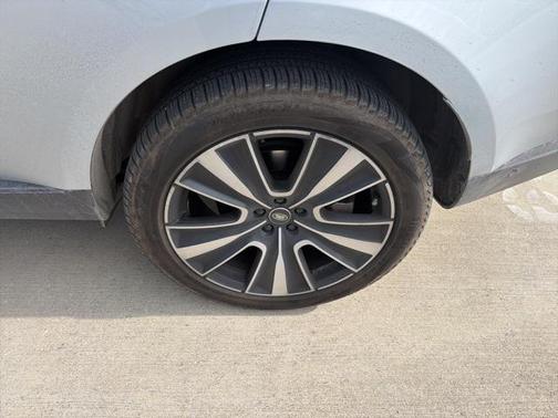 2025 Land Rover Range Rover P400 SE