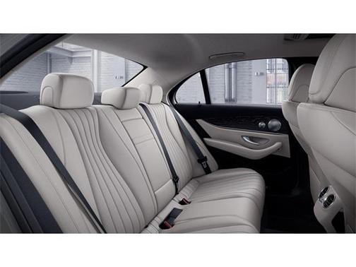 2017 Mercedes-Benz E-Class 4MATIC