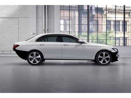 2017 Mercedes-Benz E-Class 4MATIC