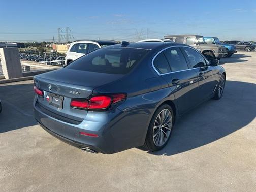 2023 BMW 530 i