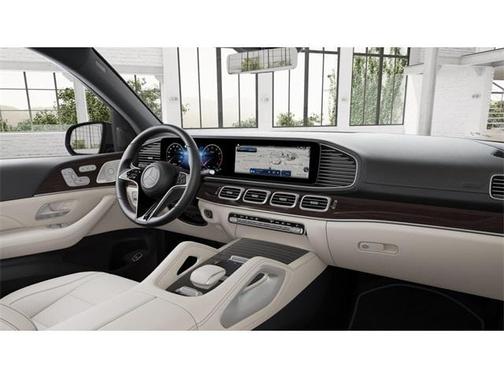 2025 Mercedes-Benz GLS 450 4MATIC