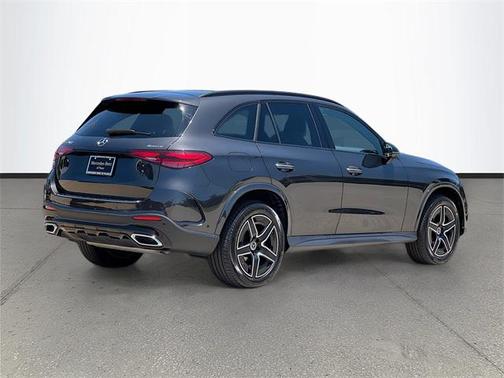 2025 Mercedes-Benz GLC 300 4MATIC