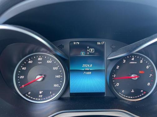 Polar White 2021 Mercedes-Benz GLC 300 Base