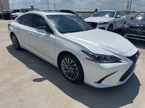 2024 Lexus ES 300h Ultra Luxury