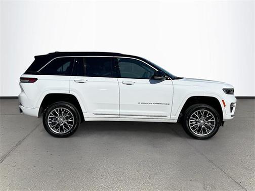 2024 Jeep Grand Cherokee Summit