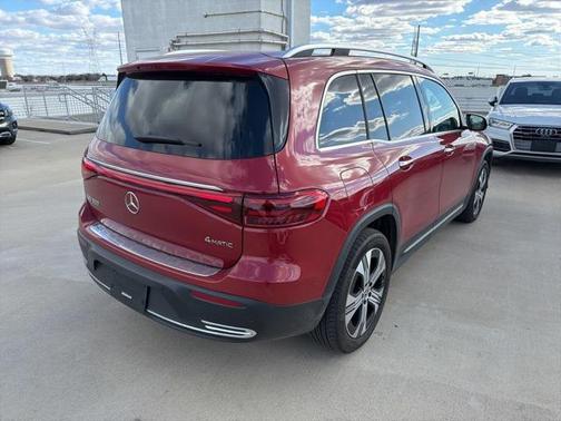 2024 Mercedes-Benz EQB 300 4MATIC