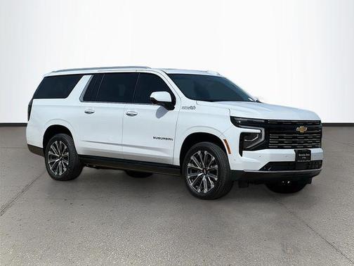 Polar White Tricoat 2026 Chevrolet Suburban High Country, 4WD