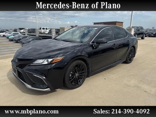 2024 Toyota Camry Hybrid SE