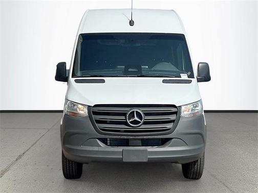 2025 Mercedes-Benz Sprinter 2500 Standard Roof