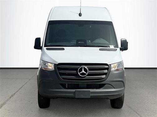 2025 Mercedes-Benz Sprinter 2500 Standard Roof