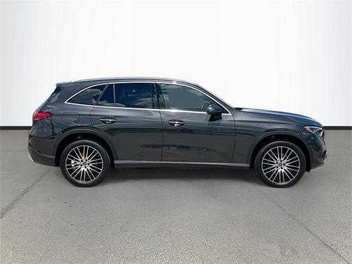 2025 Mercedes-Benz GLC 300 4MATIC