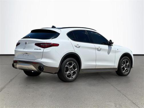 2022 Alfa Romeo Stelvio Ti