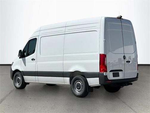 2025 Mercedes-Benz Sprinter 2500 Standard Roof