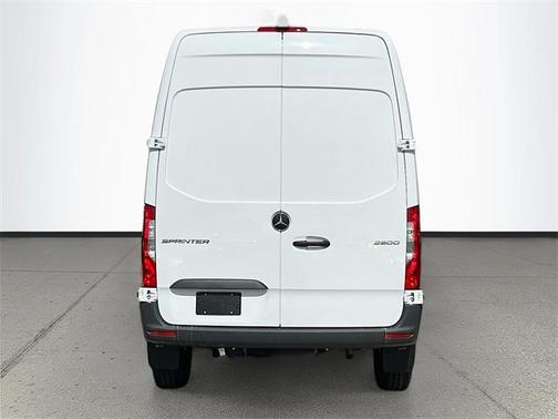 2025 Mercedes-Benz Sprinter 2500 Standard Roof