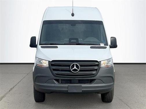 2025 Mercedes-Benz Sprinter 2500 Standard Roof