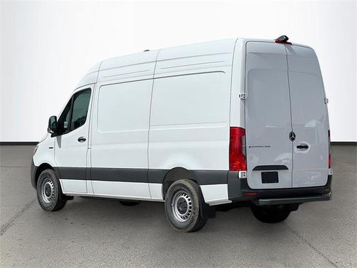 2025 Mercedes-Benz Sprinter 2500 Standard Roof