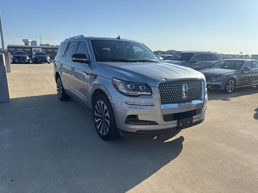 2023 Lincoln Navigator Reserve